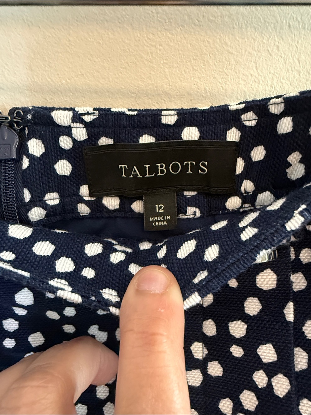 Talbots Navy Polka Dot Side-Button Pencil Skirt - Size 12 - Picture 2 of 6
